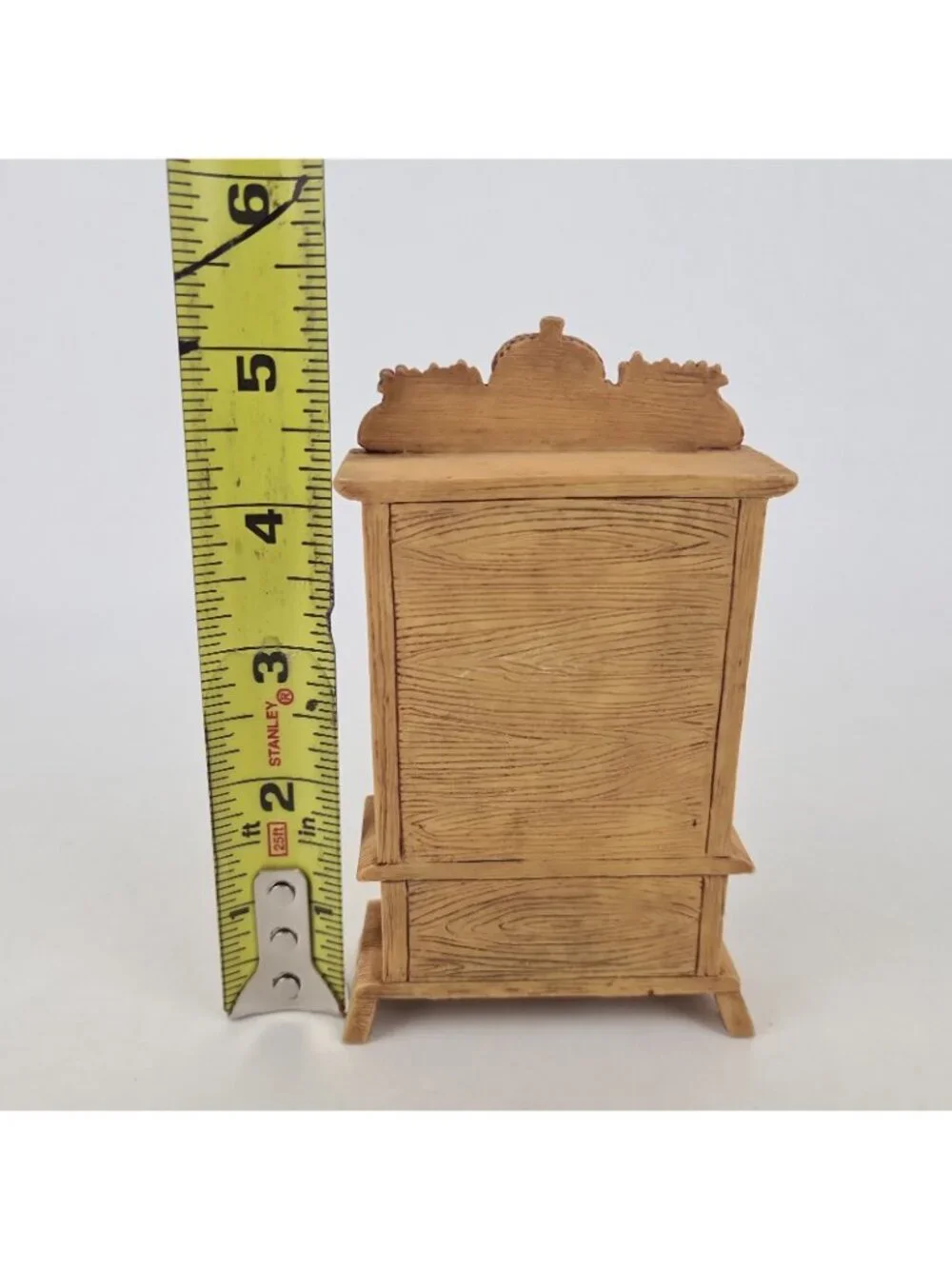 Charming Tails Fitz And Floyd Reaching For A Memory & Mini Curio Cabinet Set
